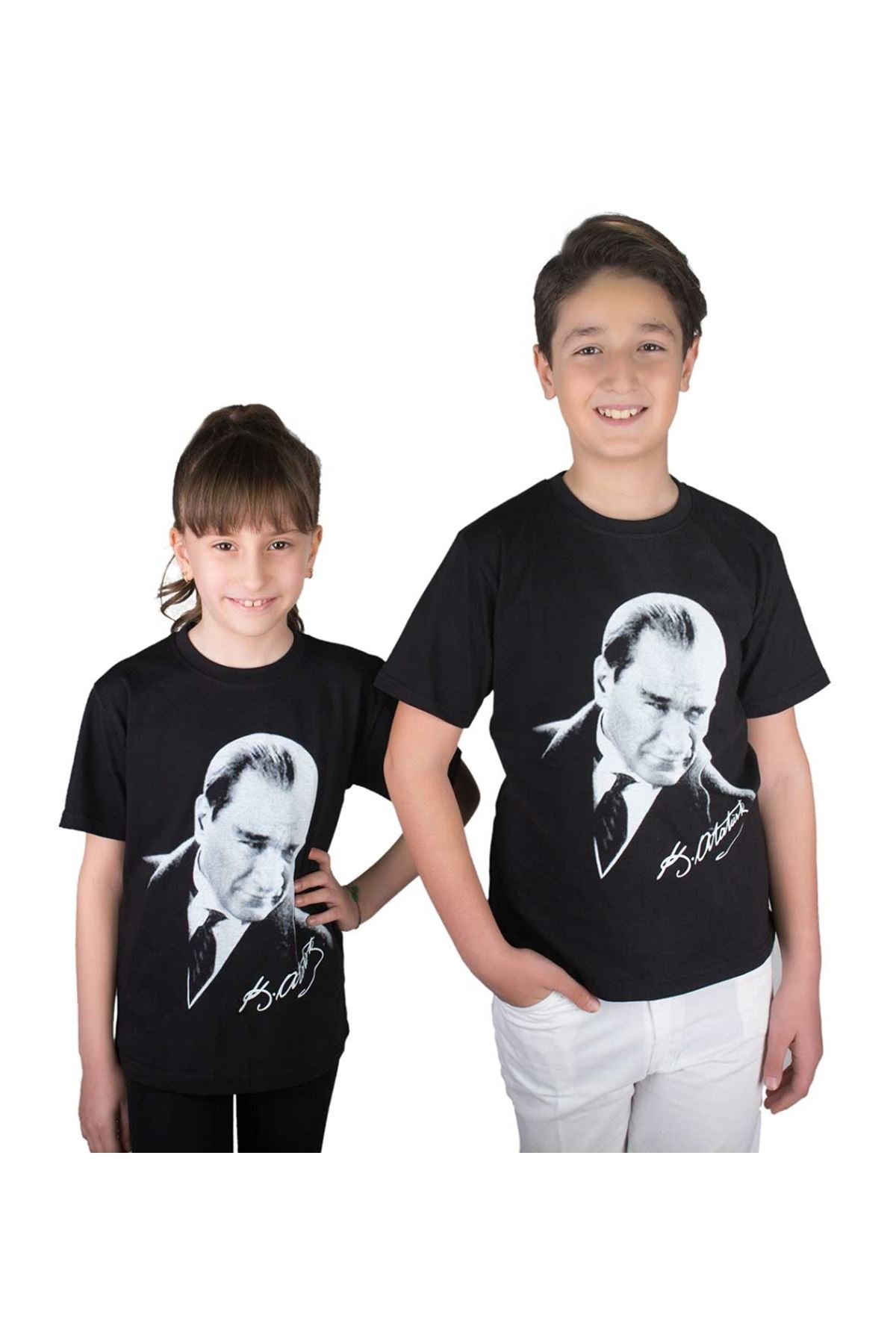 Siyah Arkası İmzalı Çift Baskılı Atatürk Tişört
