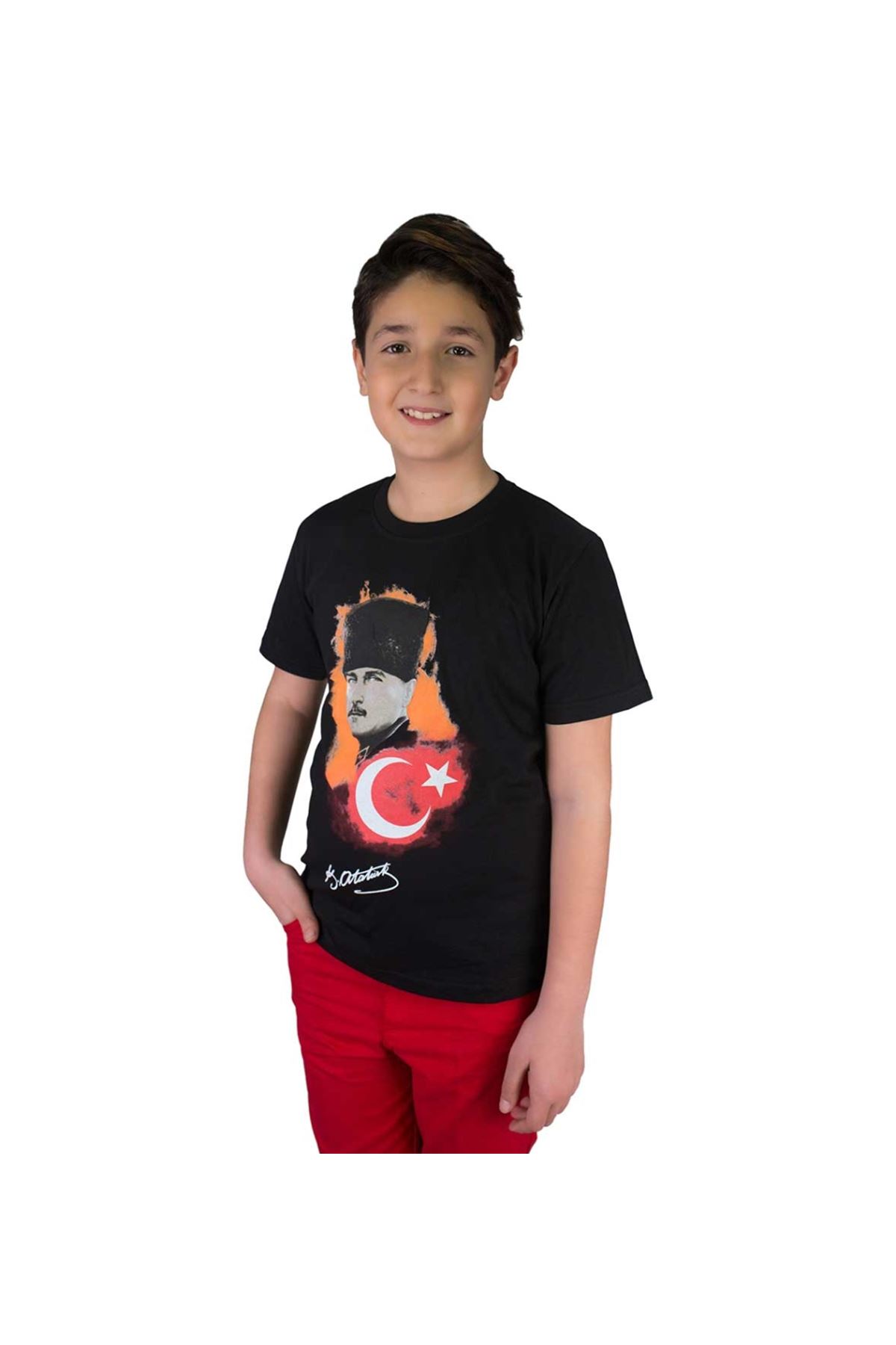 Siyah Atatürk Bayrak Baskılı Tişört