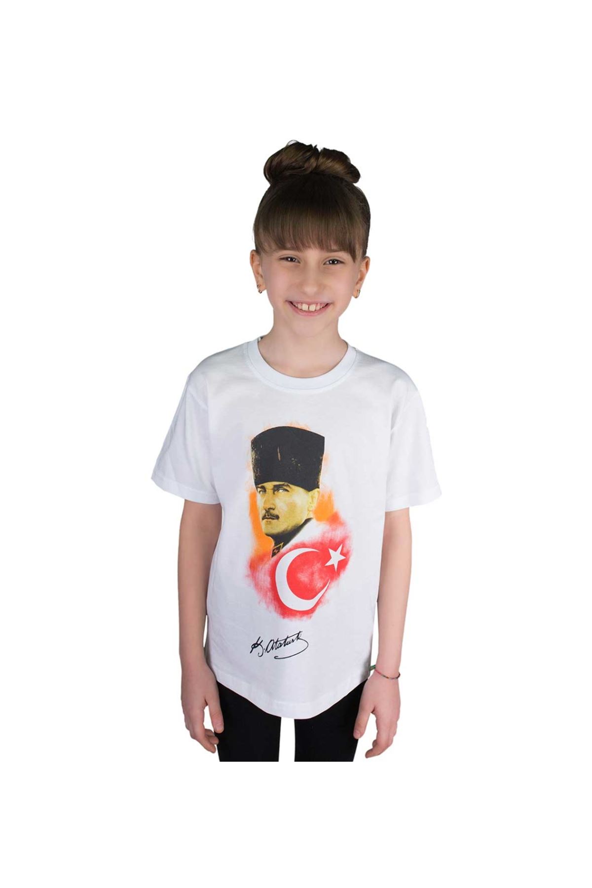 Beyaz Atatürk ve Bayrak Baskılı Pamuklu Tişört