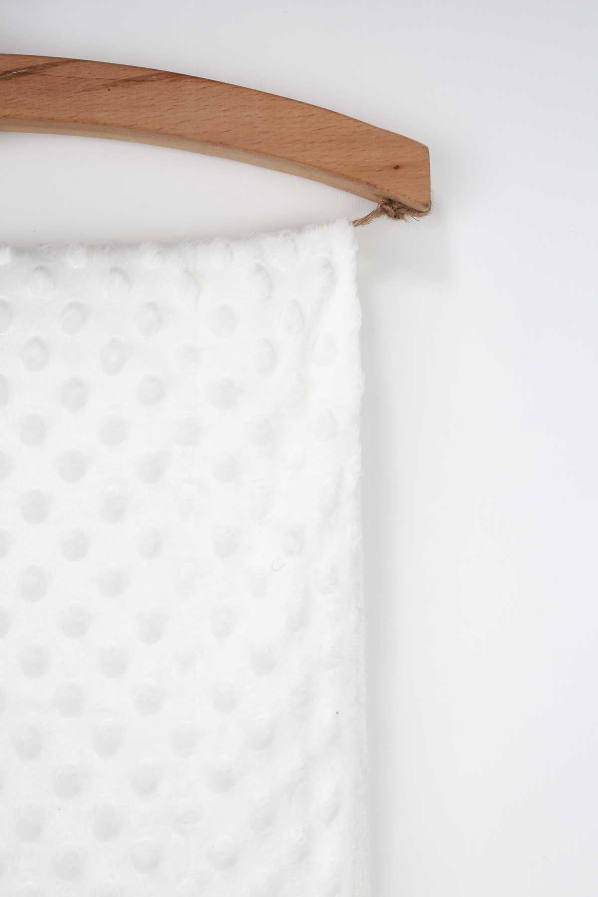 Beyaz 85x90 cm Nohut Desenli Bebek Battaniyesi